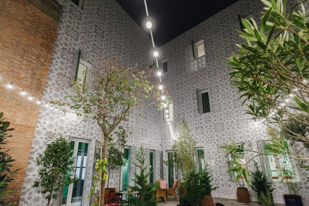 G.Vino Boutique Hotel تبليسي المظهر الخارجي الصورة